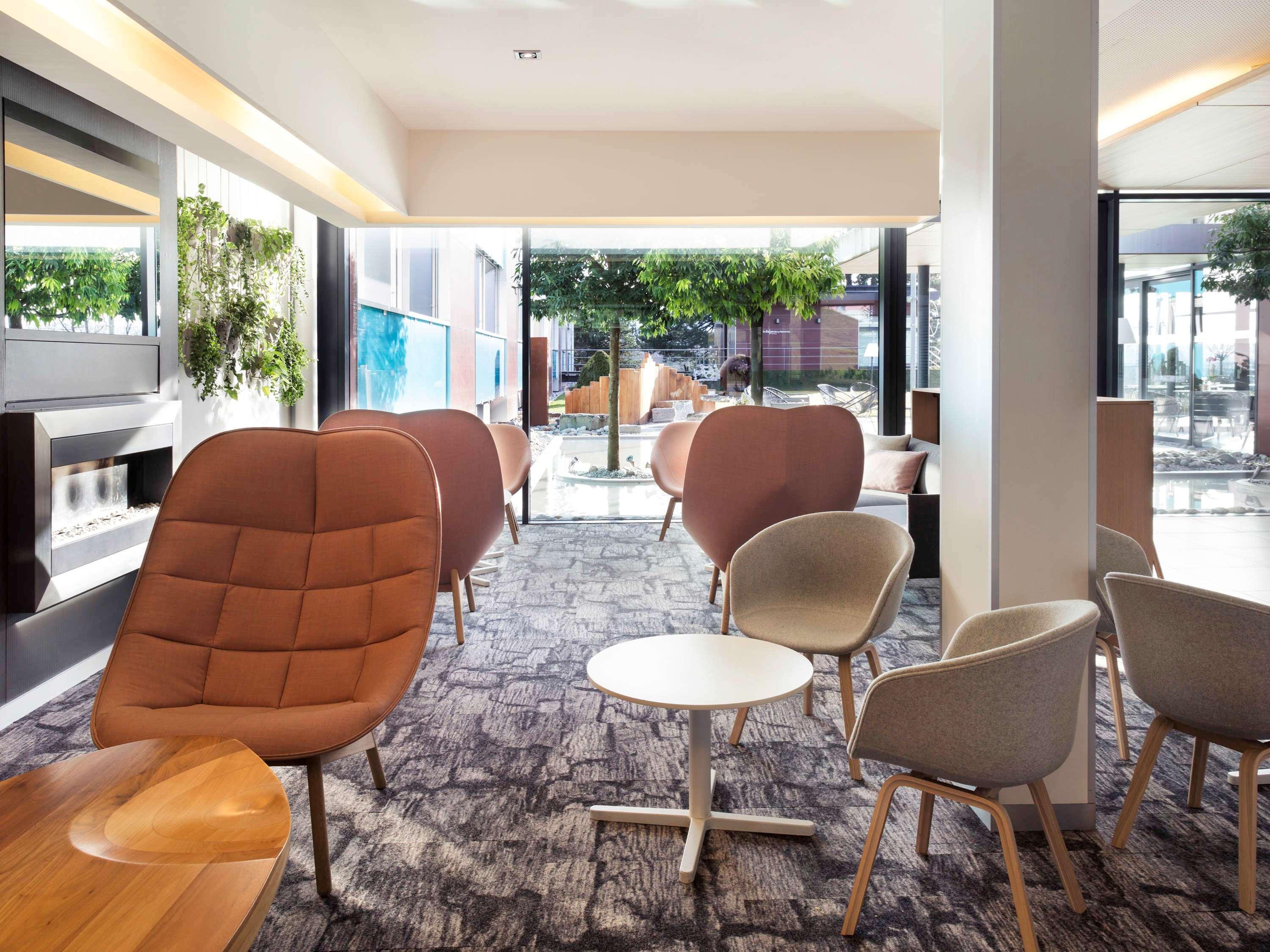 Novotel Lausanne Bussigny Crissier Bagian luar foto