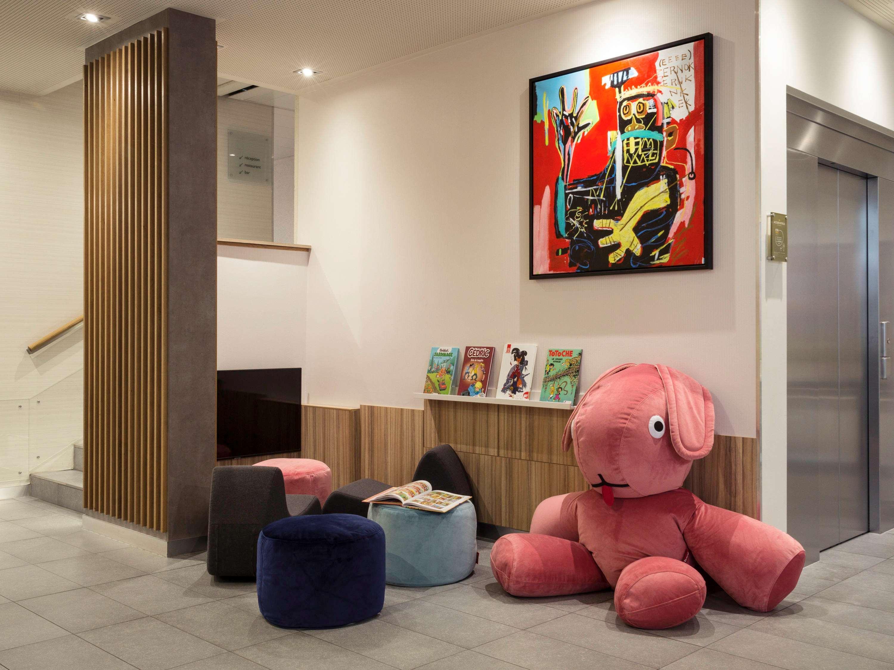 Novotel Lausanne Bussigny Crissier Bagian luar foto