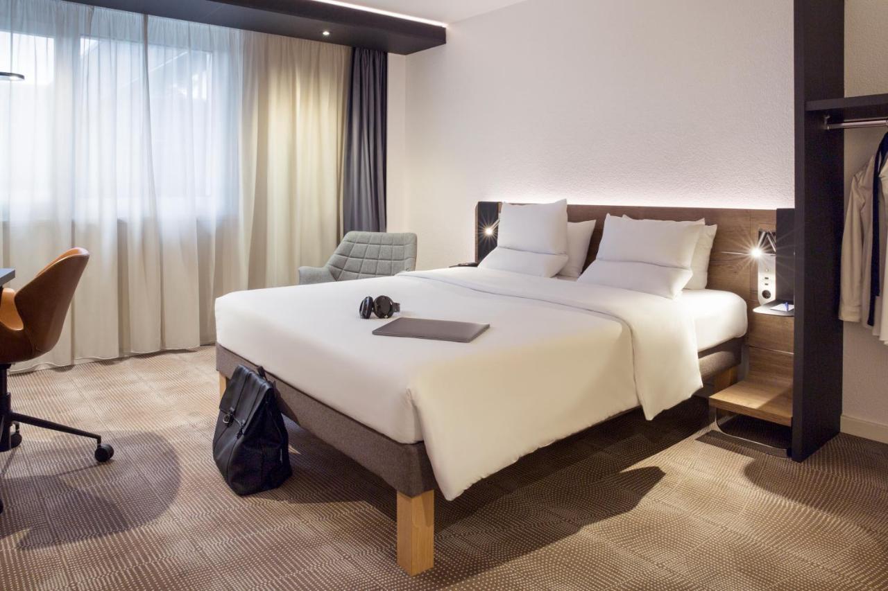 Novotel Lausanne Bussigny Crissier Bagian luar foto