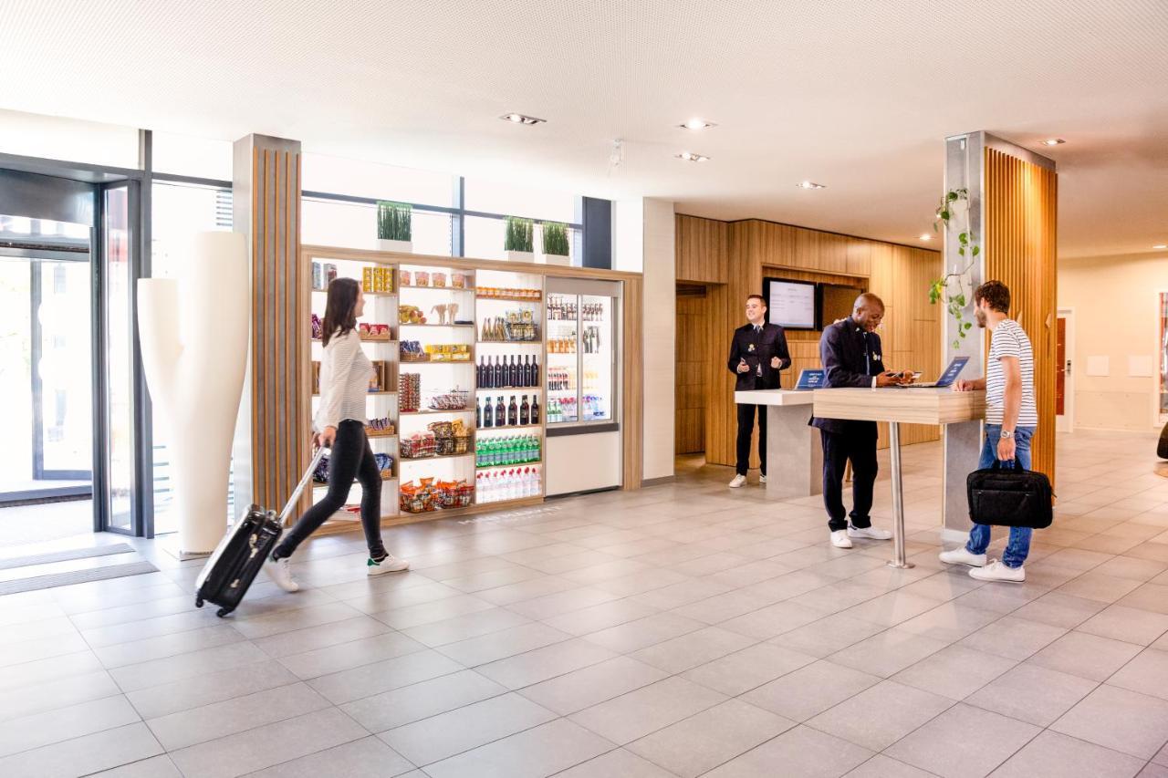 Novotel Lausanne Bussigny Crissier Bagian luar foto
